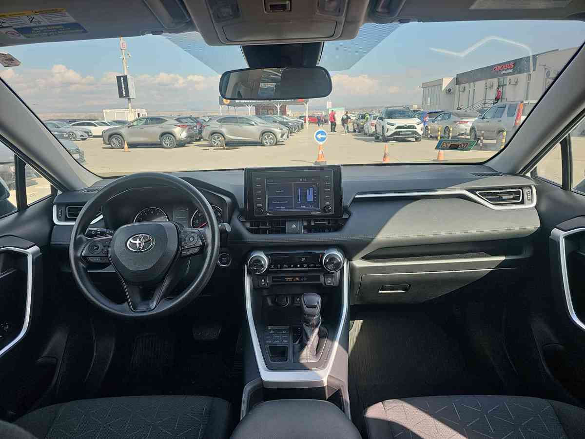 TOYOTA RAV4 - 6