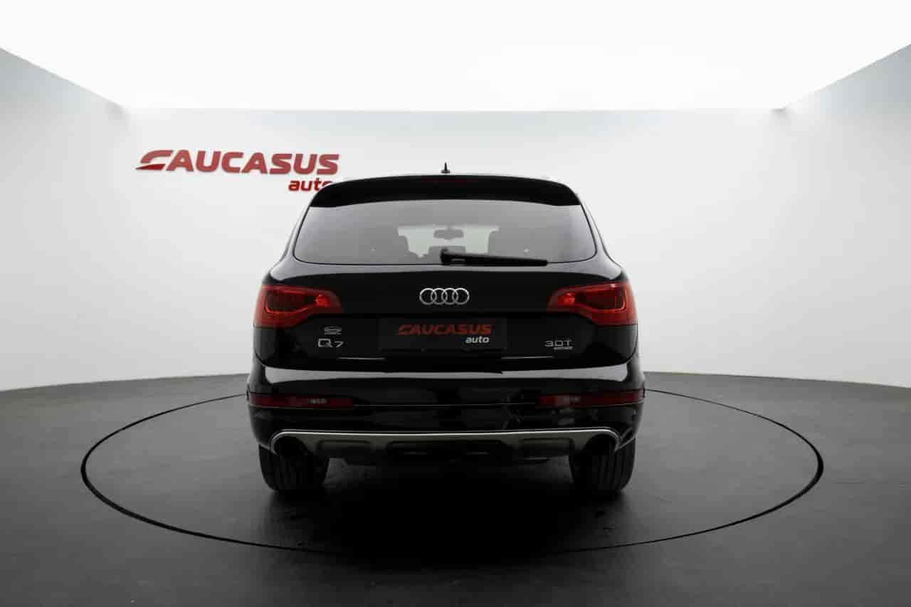 AUDI Q7 - 5