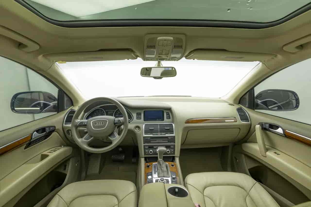 AUDI Q7 - 9