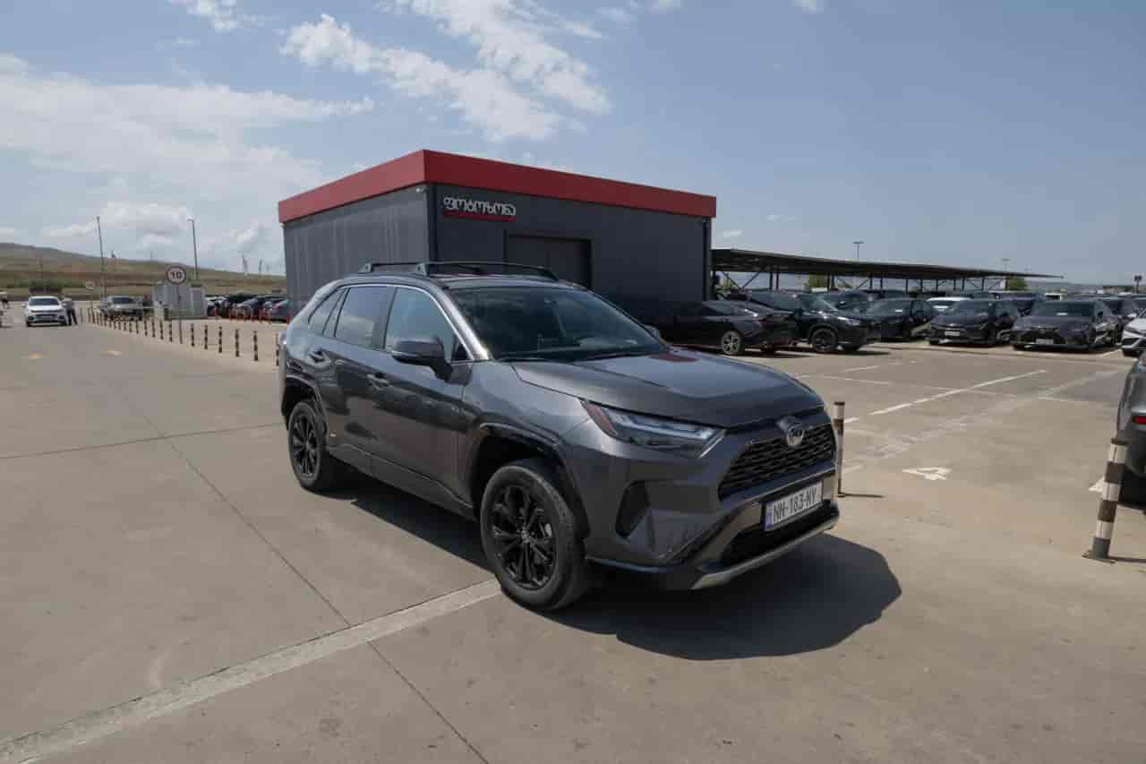 TOYOTA RAV4 - 3
