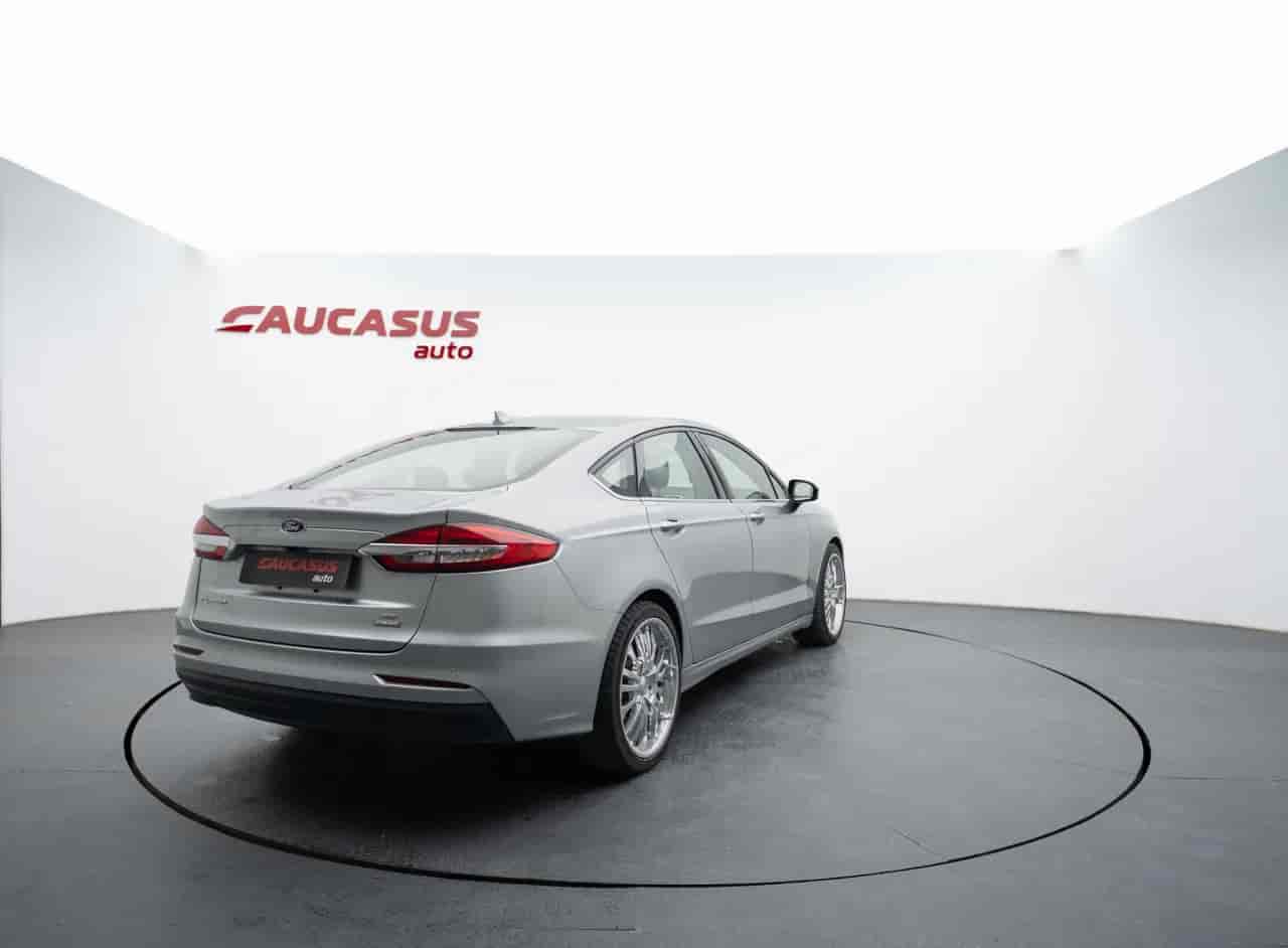 FORD Fusion - 4