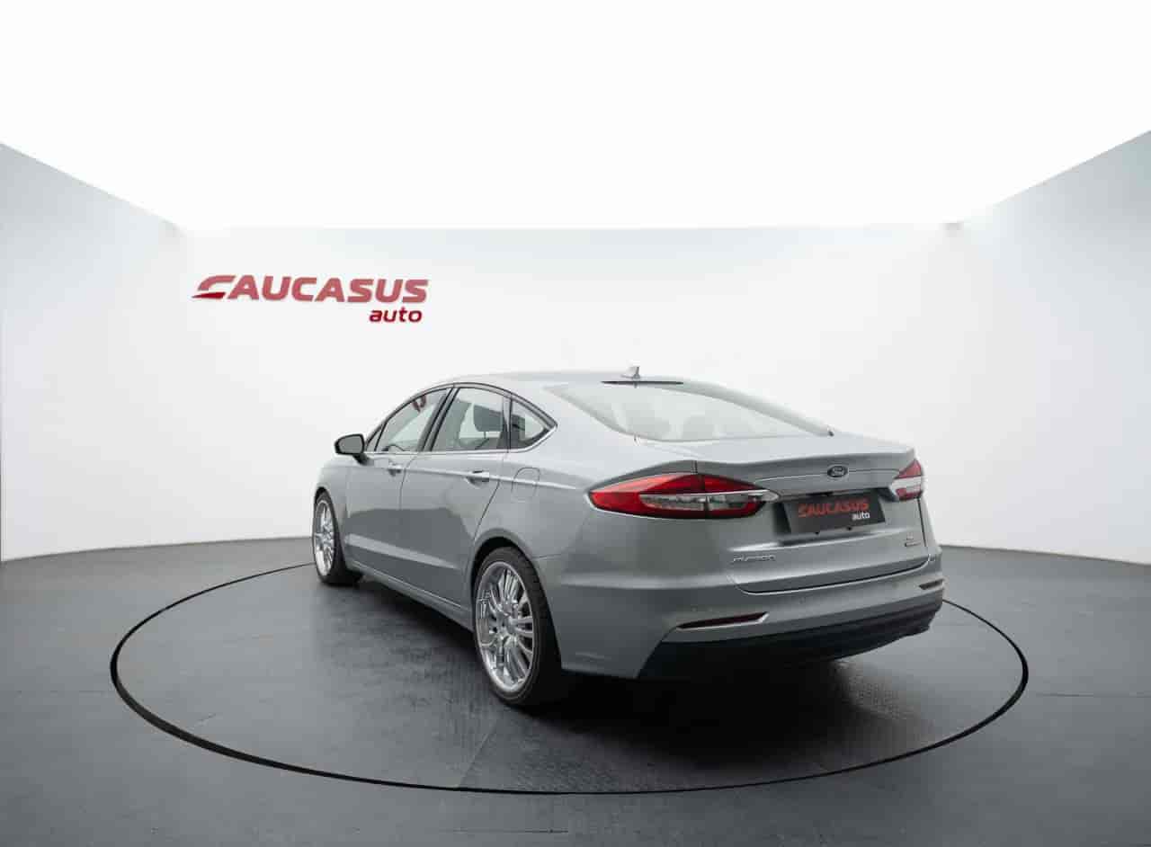 FORD Fusion - 6