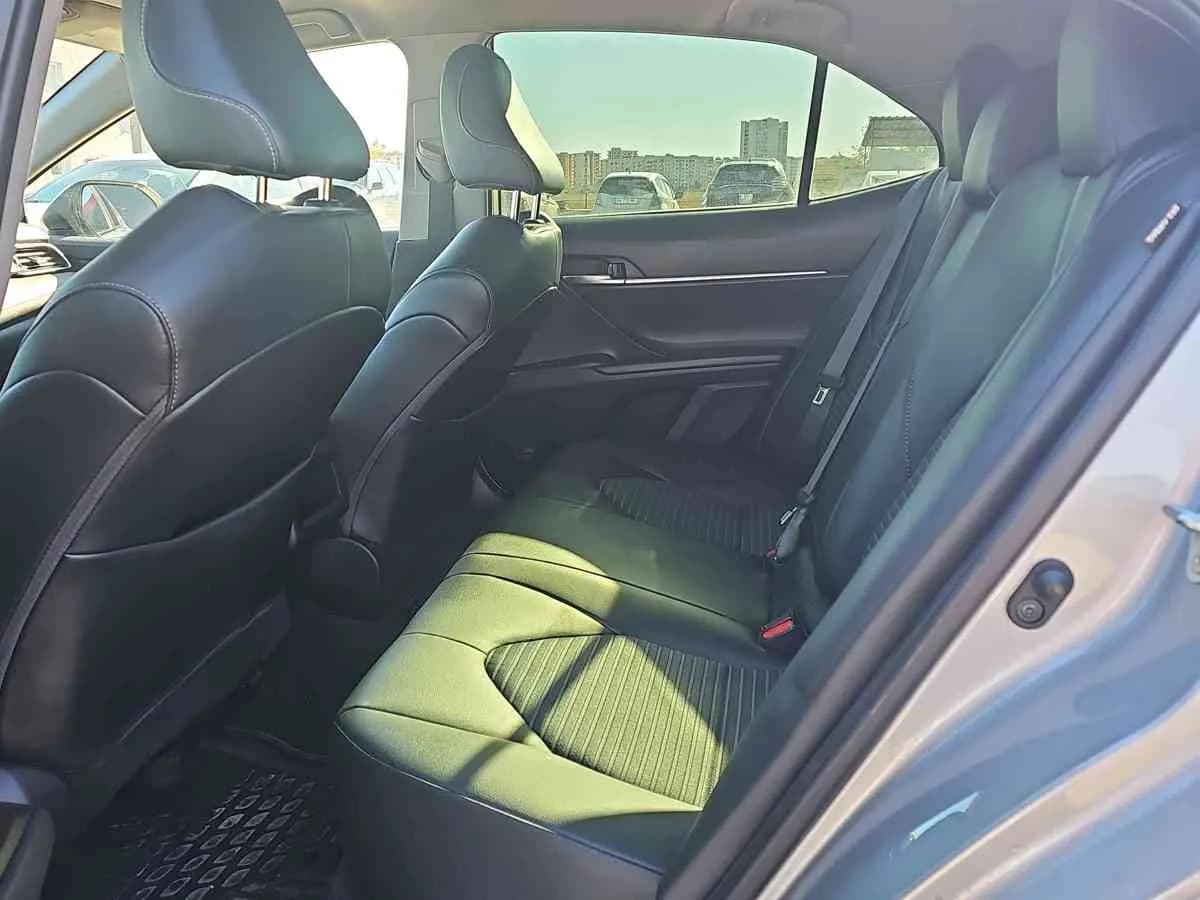 TOYOTA Camry - 7