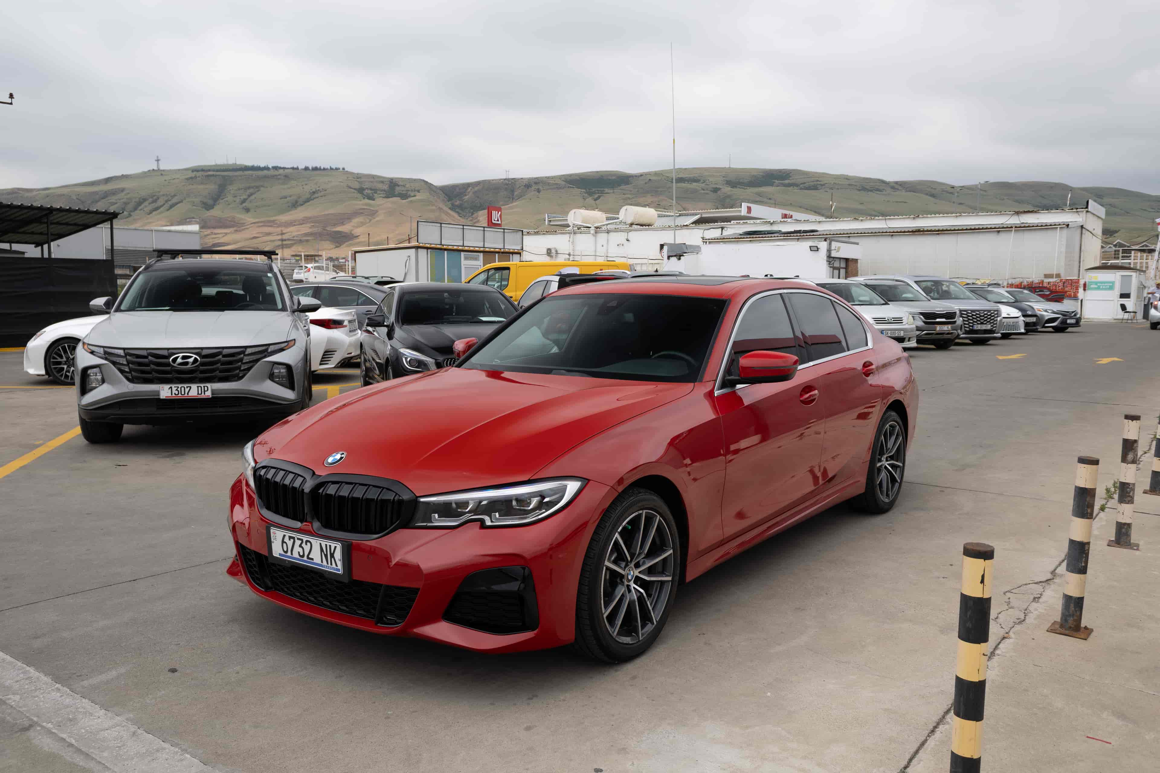 BMW 330i - 1