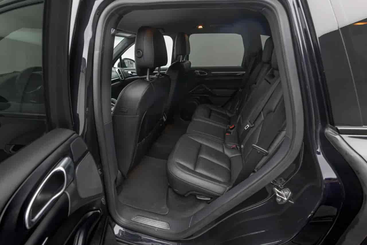 PORSCHE Cayenne - 9