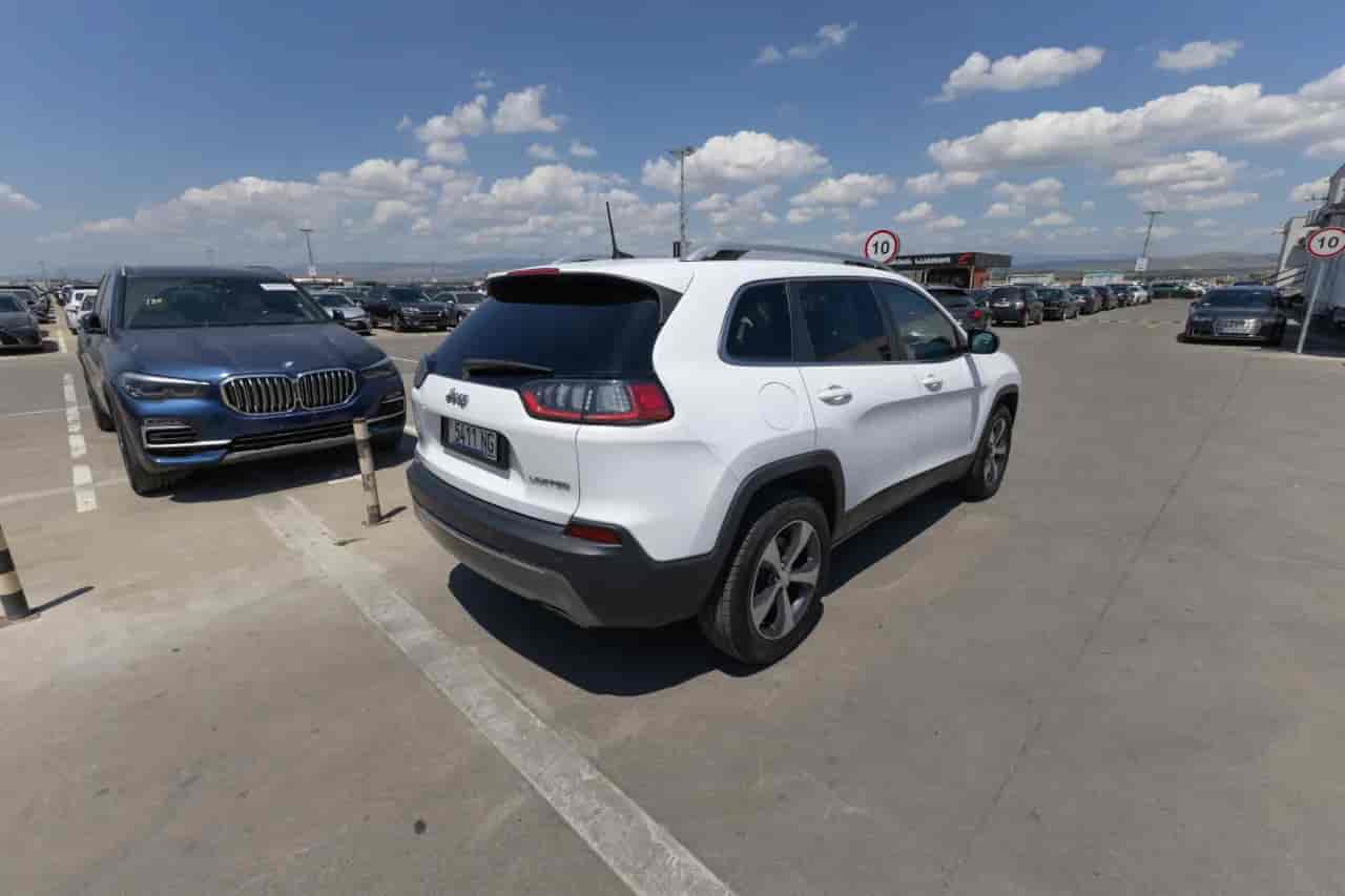 JEEP Cherokee - 4