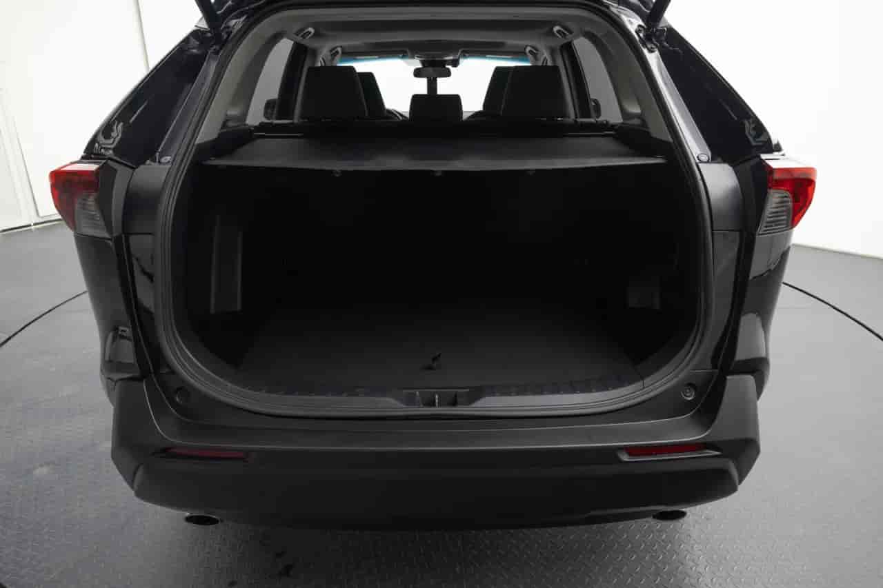 TOYOTA RAV4 - 7