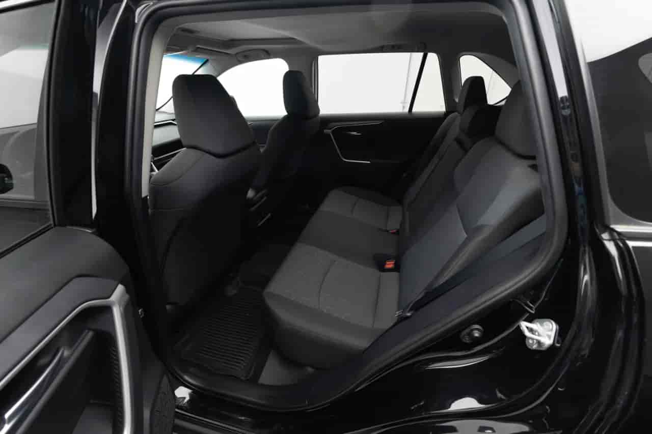 TOYOTA RAV4 - 8