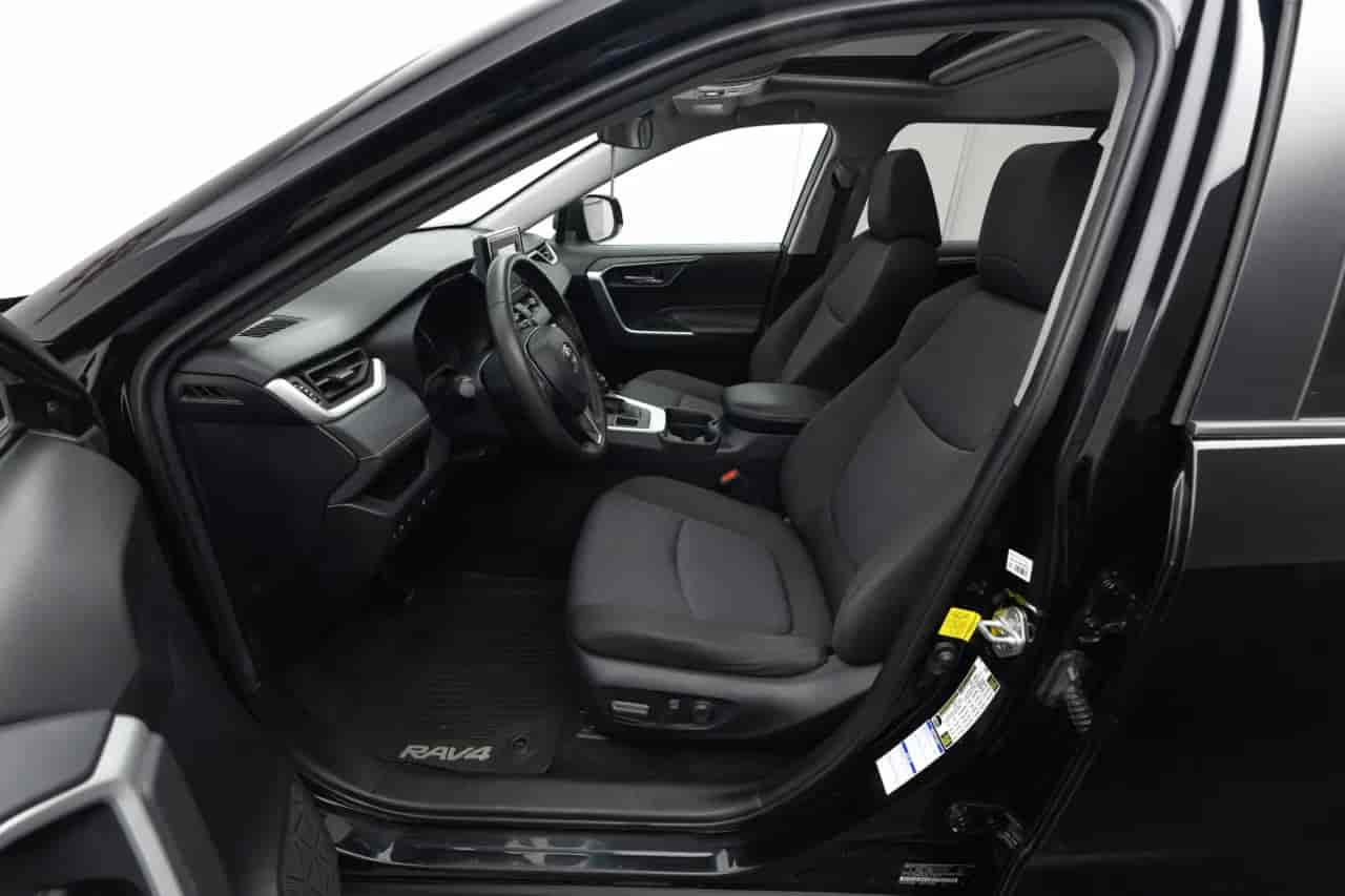 TOYOTA RAV4 - 10