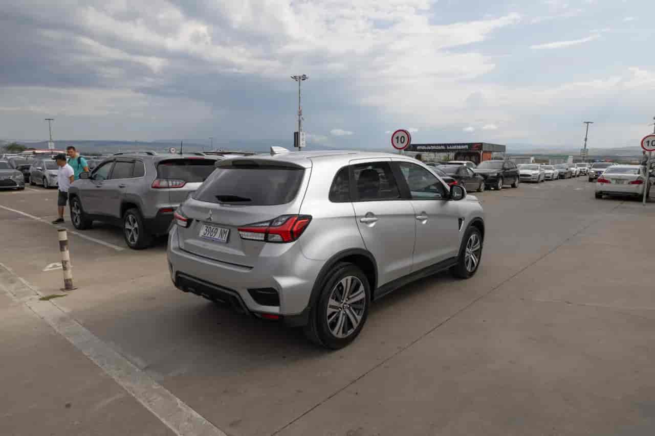 MITSUBISHI Outlander Sport - 4