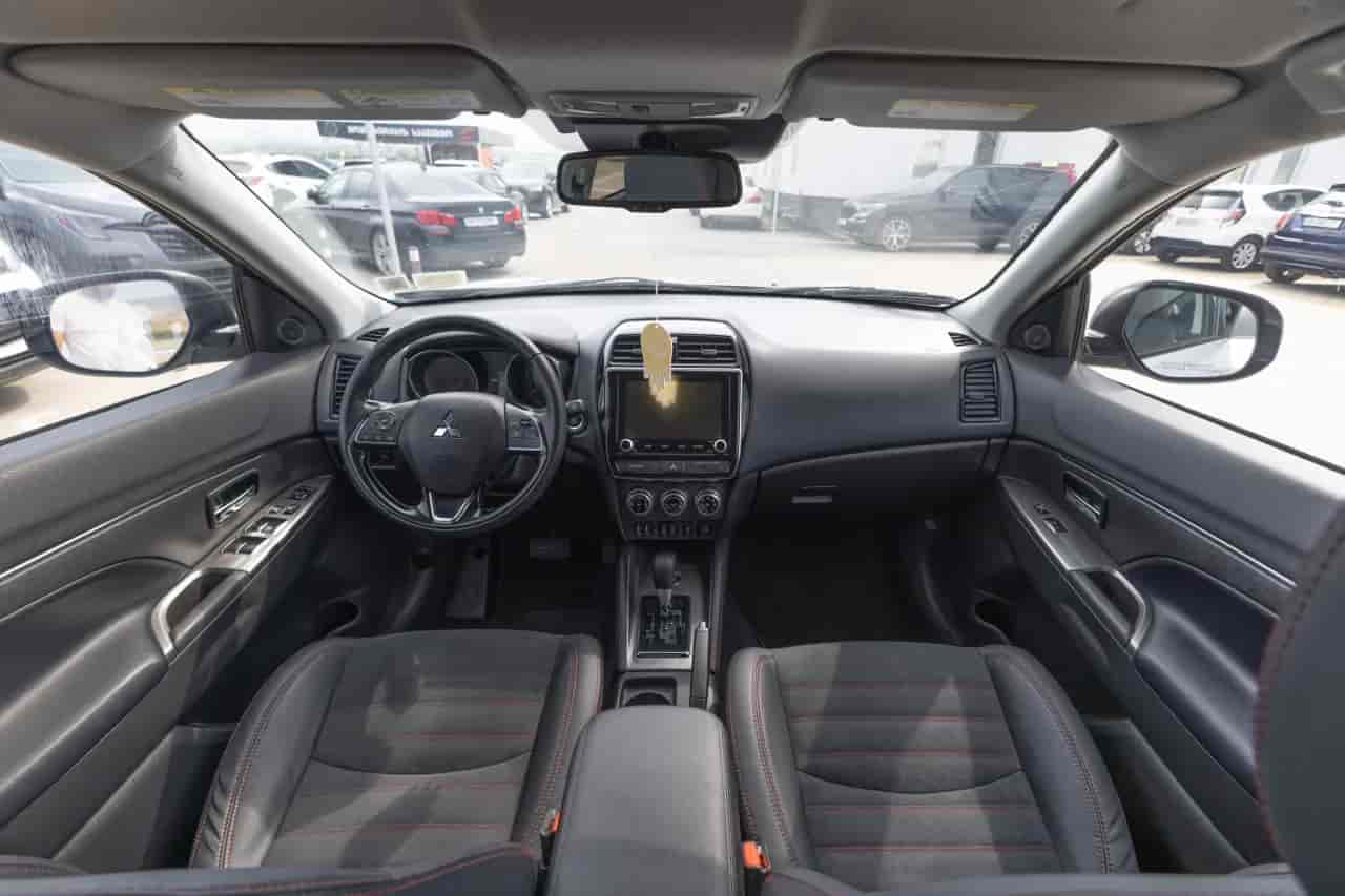 MITSUBISHI Outlander Sport - 9