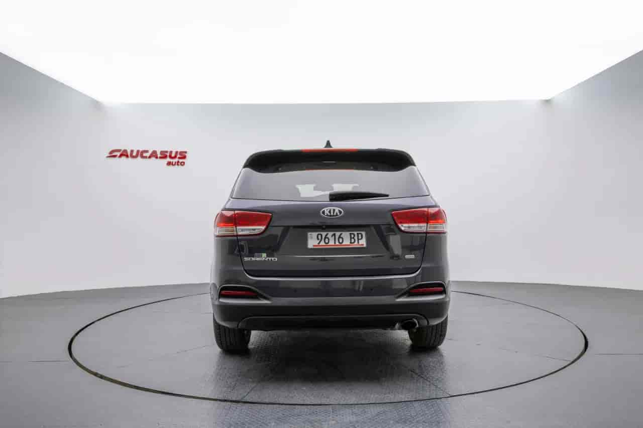 KIA Sorento - 5