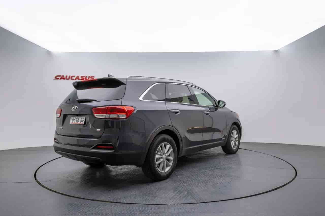 KIA Sorento - 6