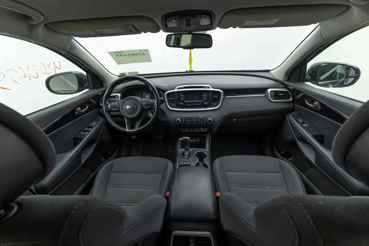 KIA Sorento - 9