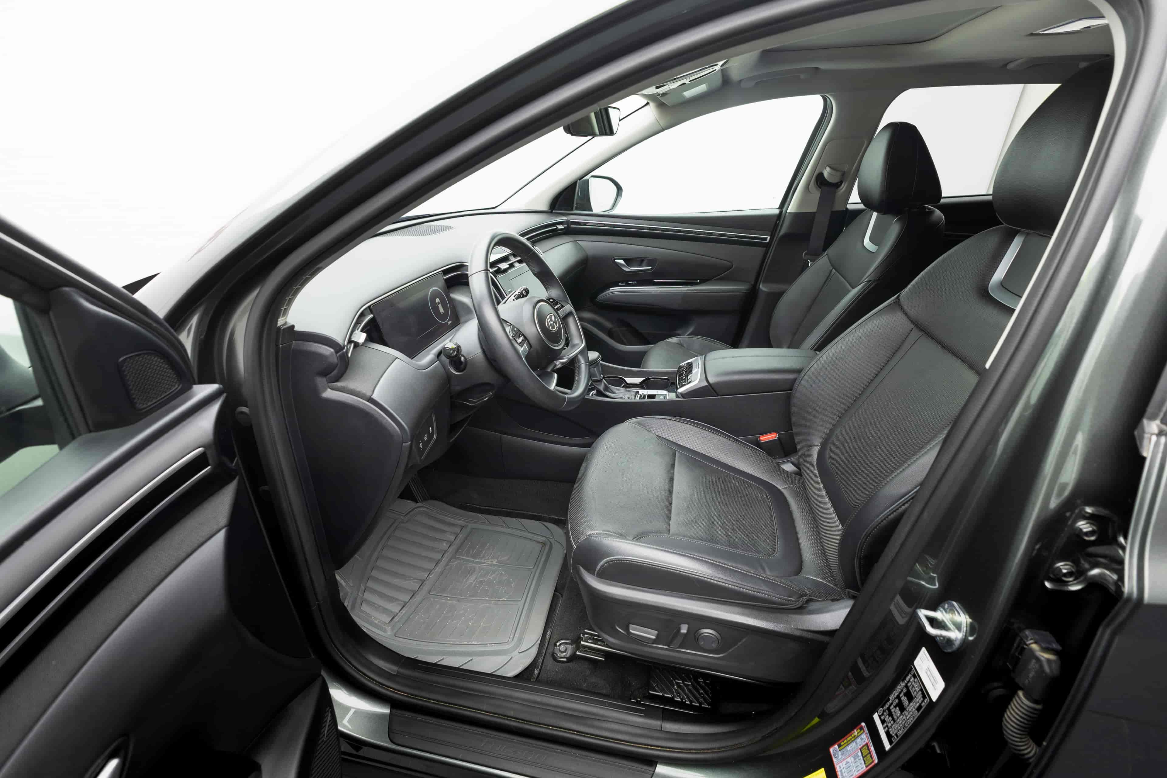 HYUNDAI Tucson - 4
