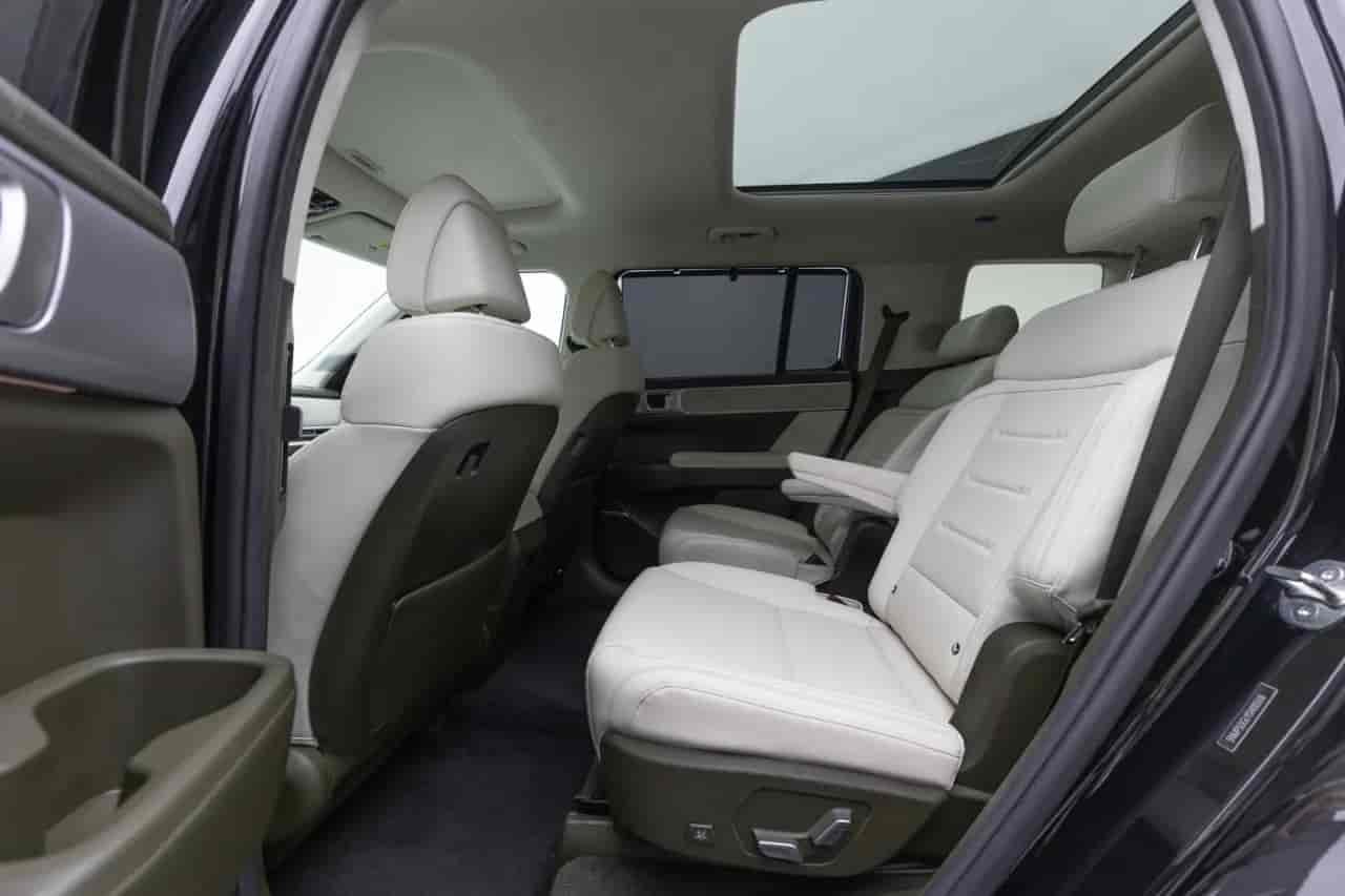 HYUNDAI Santa Fe - 8