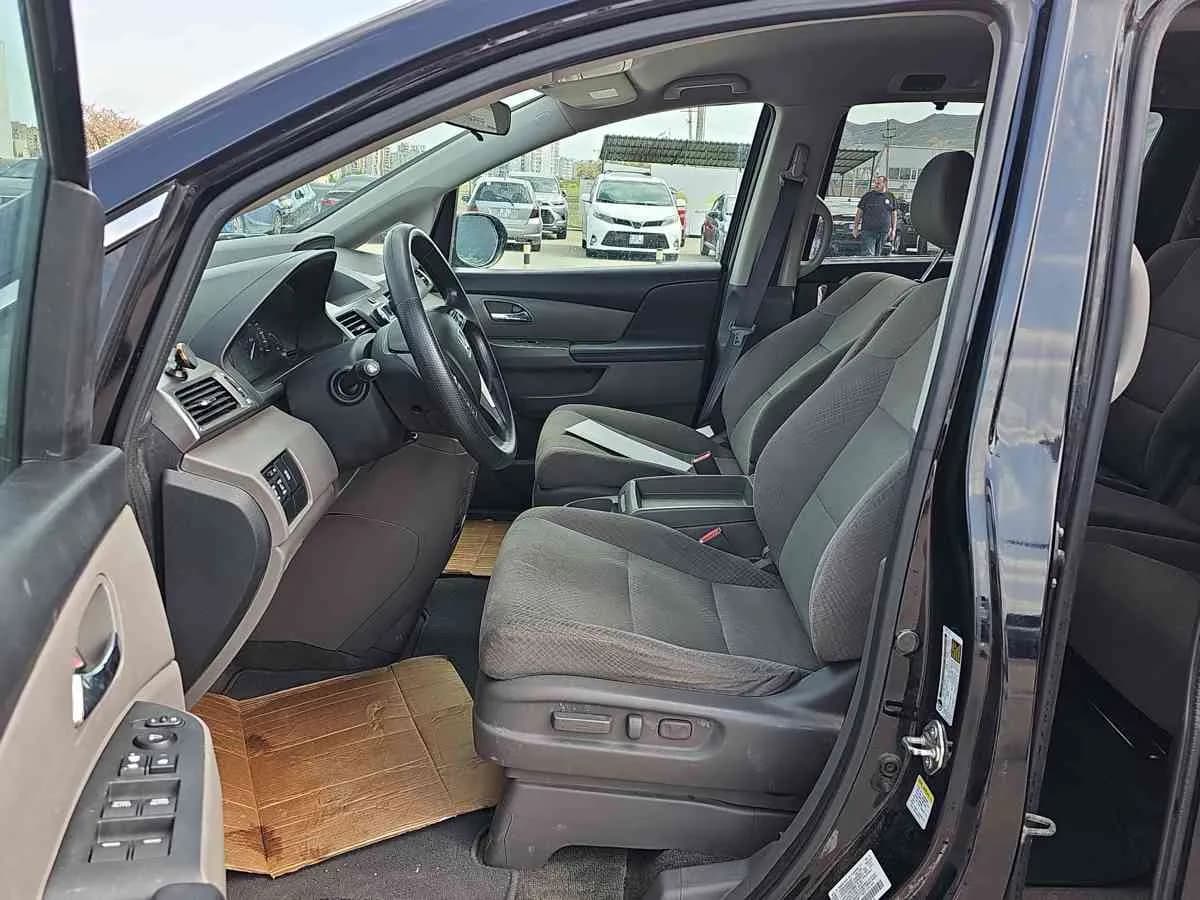 HONDA Odyssey - 10