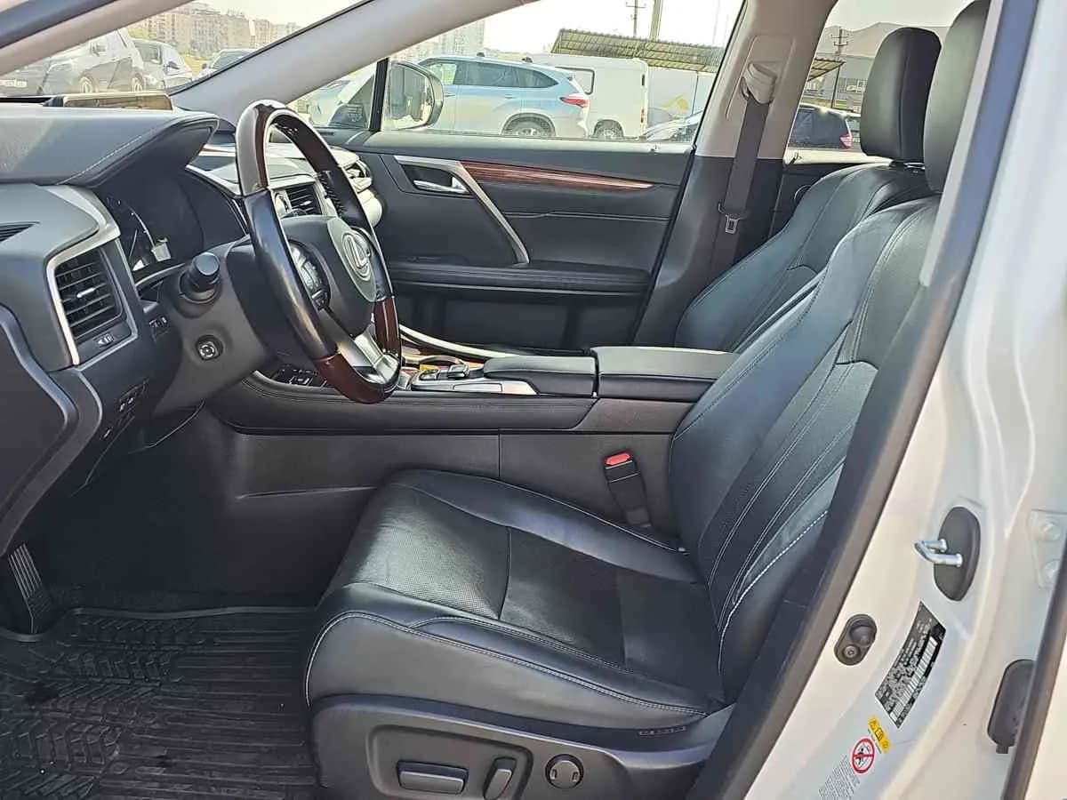 LEXUS RX - 9