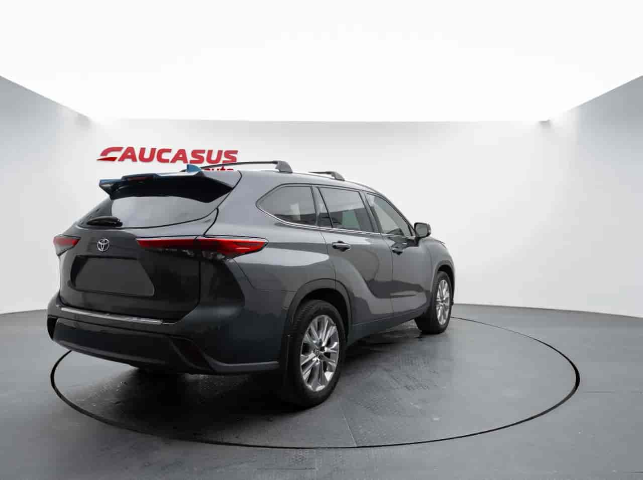 TOYOTA Highlander - 4