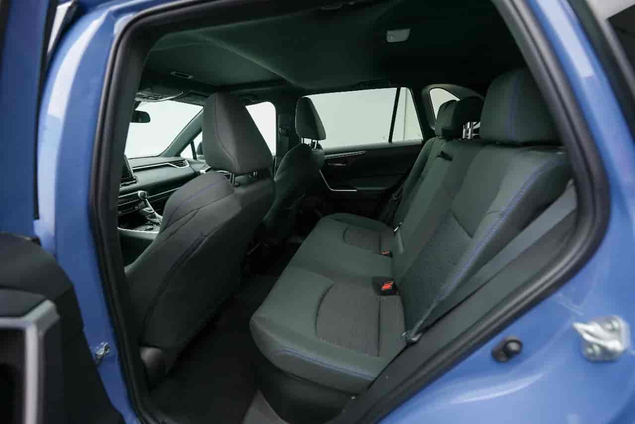 TOYOTA RAV4 - 7