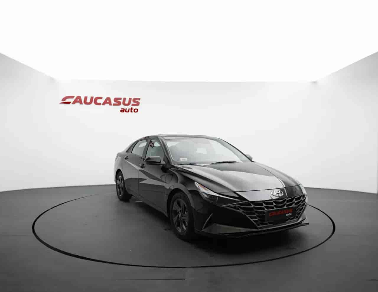 HYUNDAI Elantra - 3