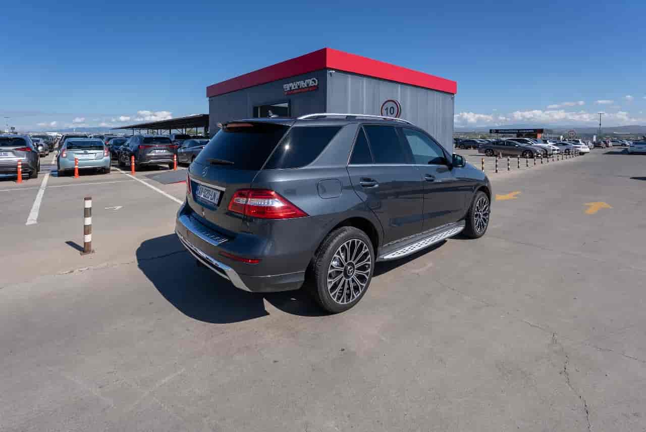 MERCEDES-BENZ M-Class - 4
