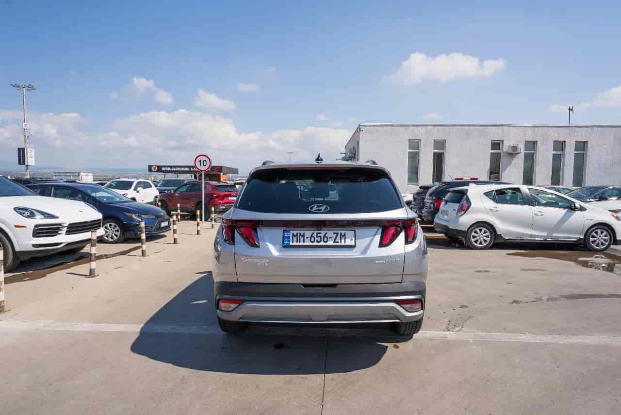 HYUNDAI Tucson - 5