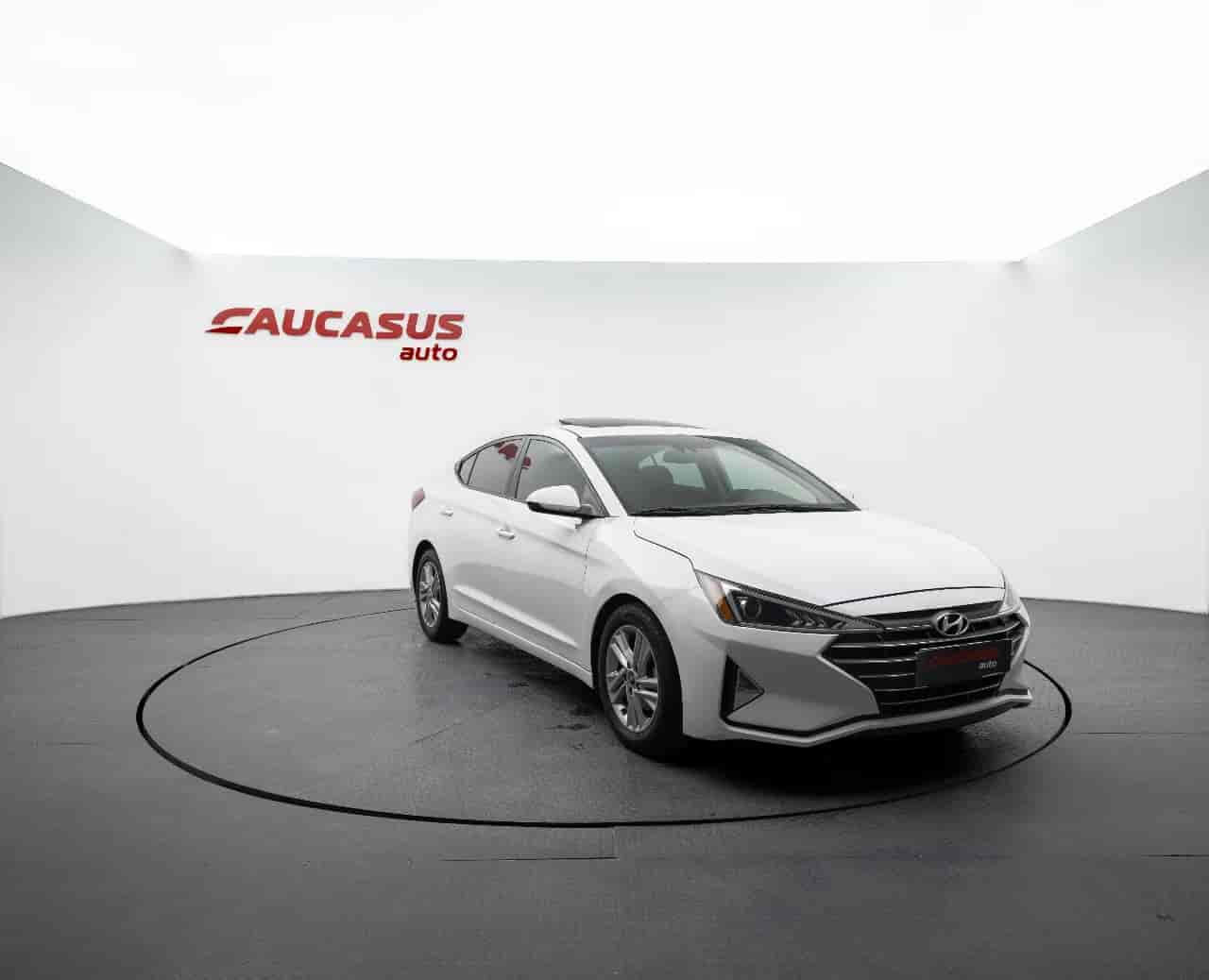 HYUNDAI Elantra - 3