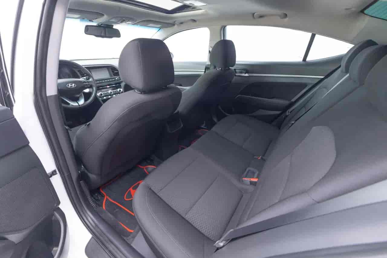 HYUNDAI Elantra - 8