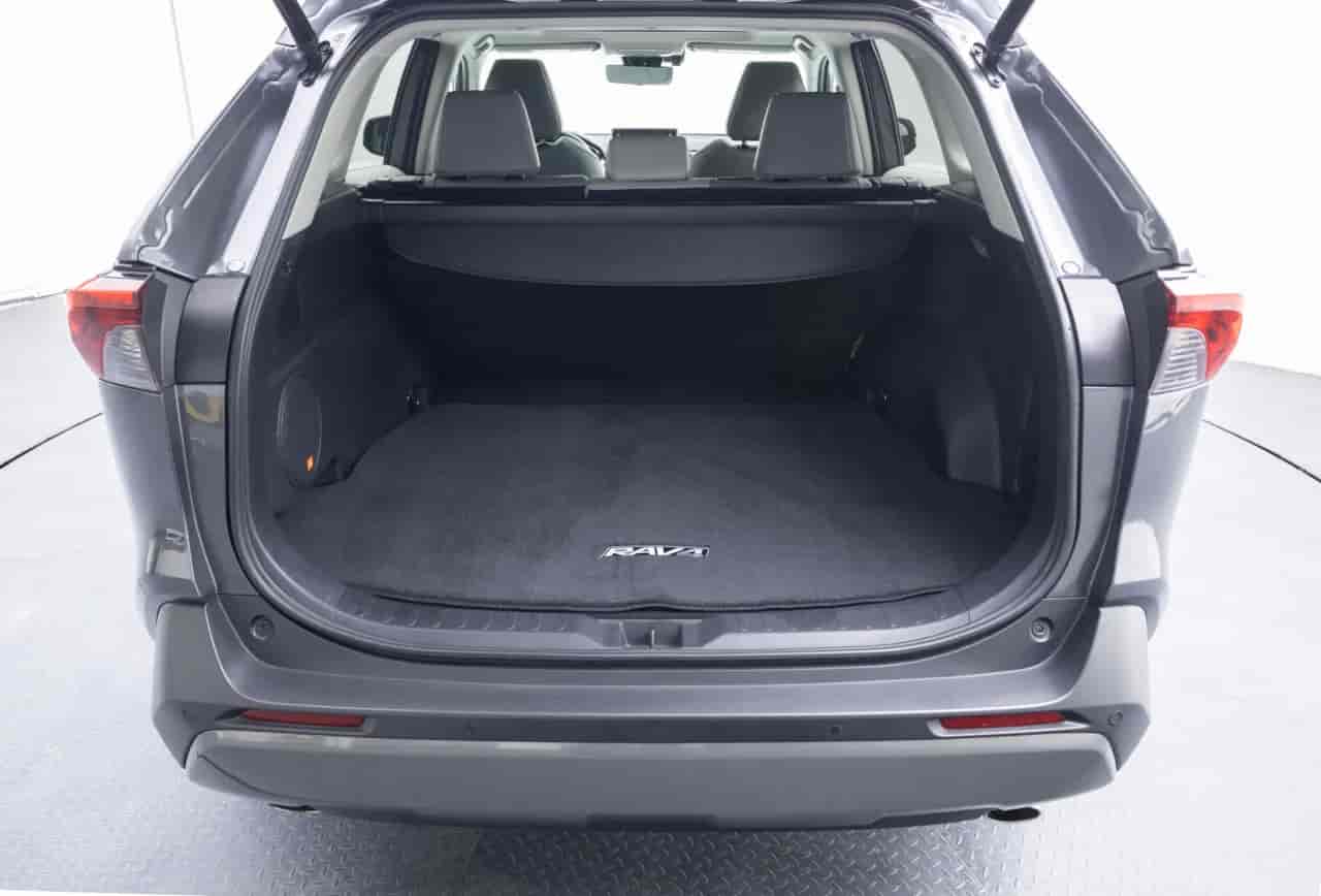 TOYOTA RAV4 - 7