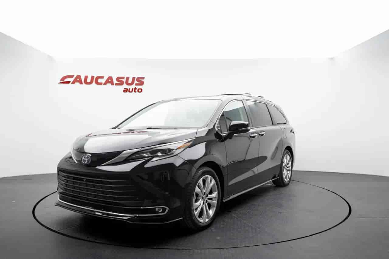 TOYOTA Sienna - 1