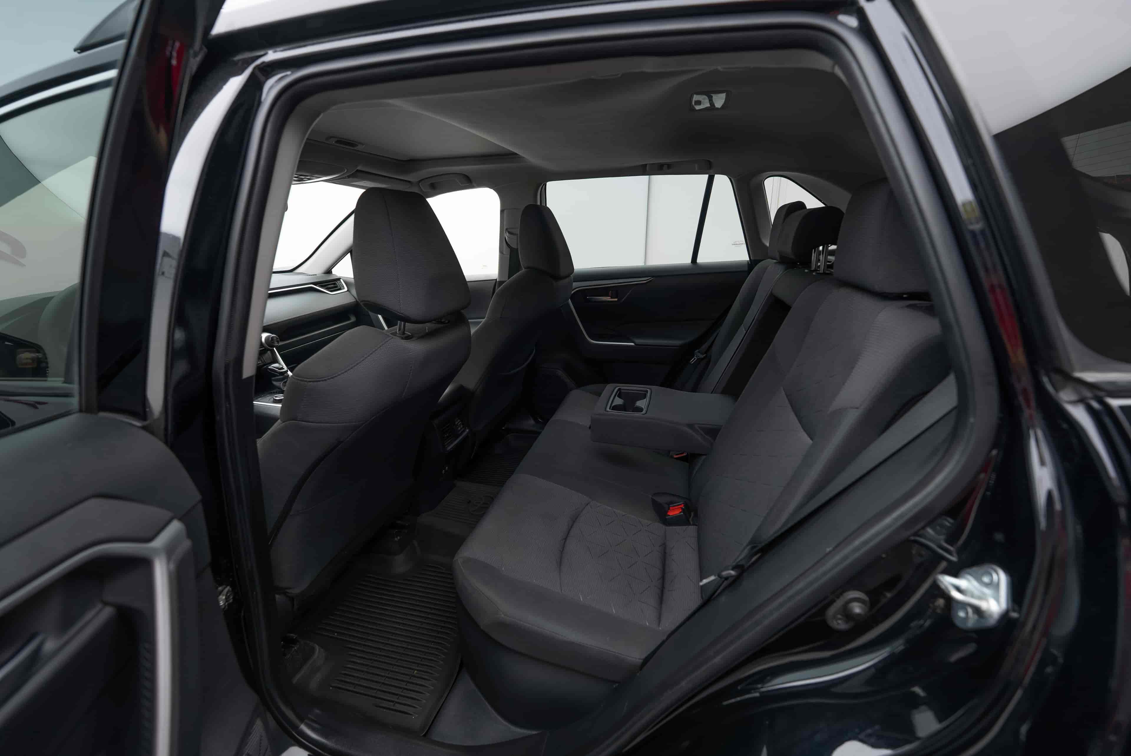TOYOTA RAV4 - 8