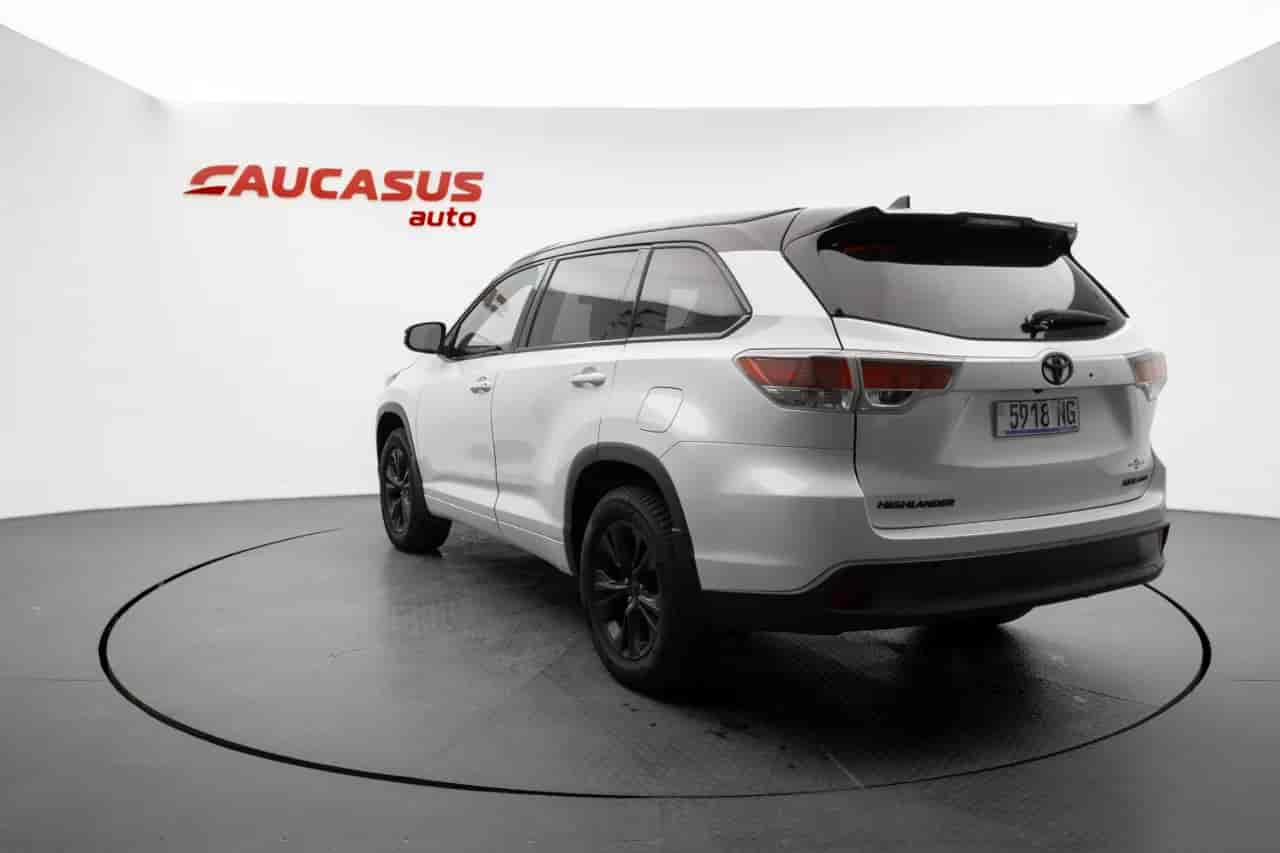 TOYOTA Highlander - 6