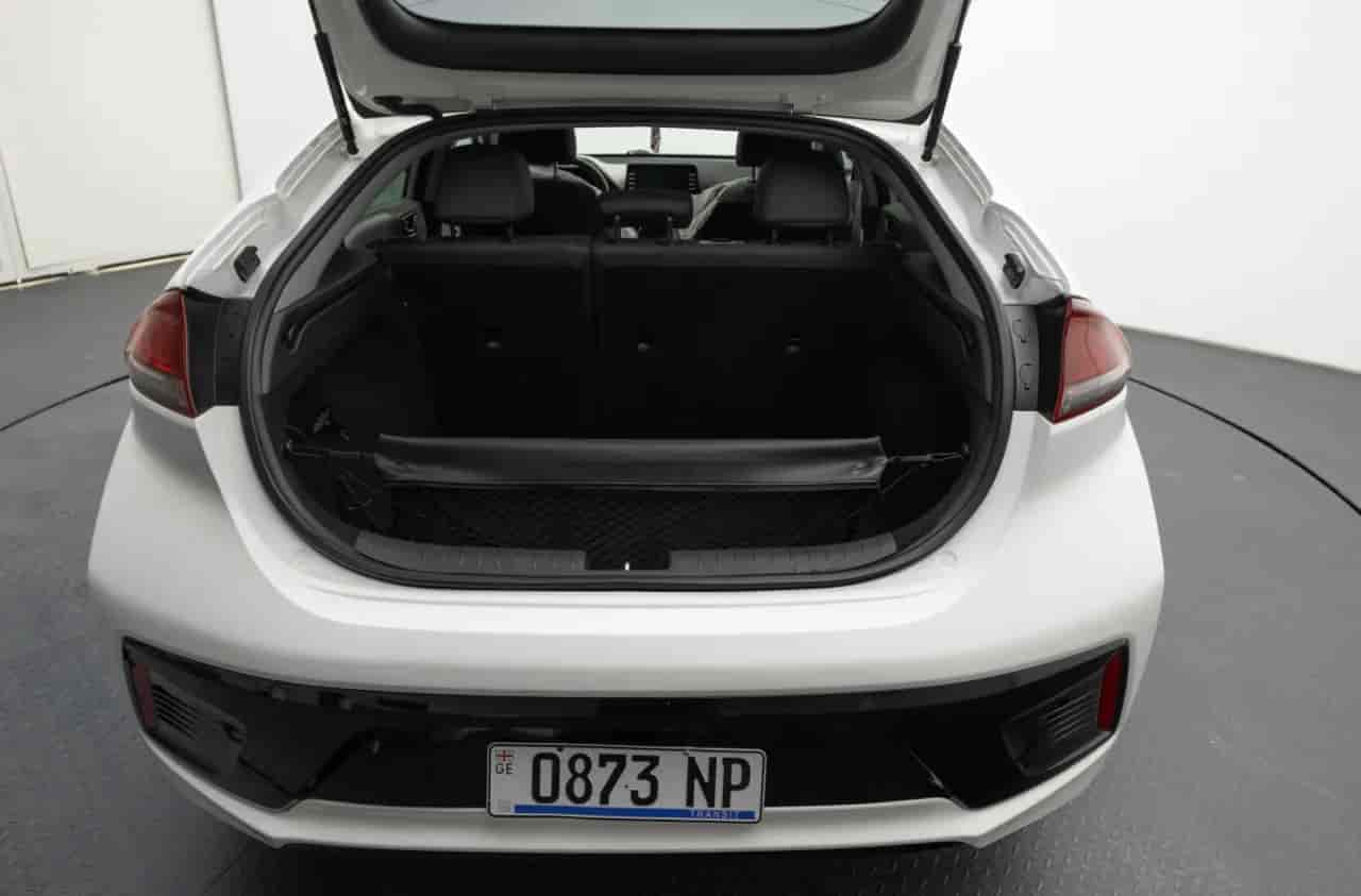 HYUNDAI Ioniq - 7