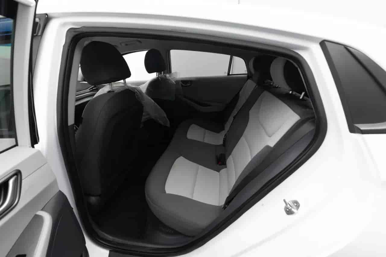 HYUNDAI Ioniq - 8