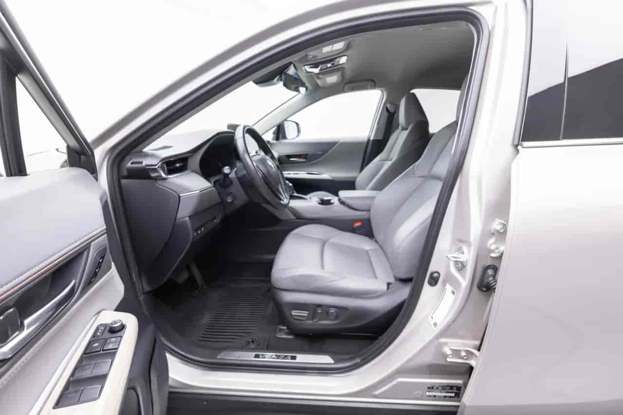 TOYOTA Venza - 10