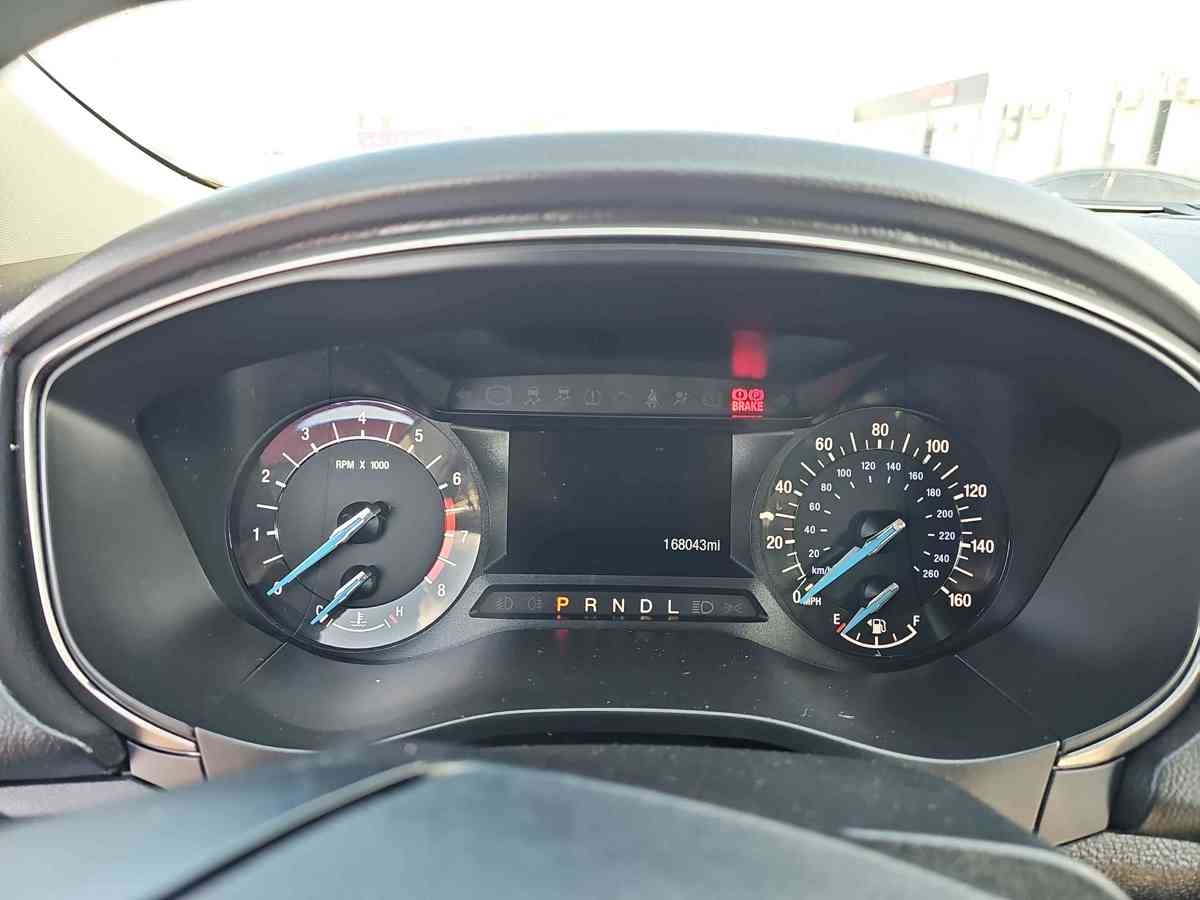 FORD Fusion - 10