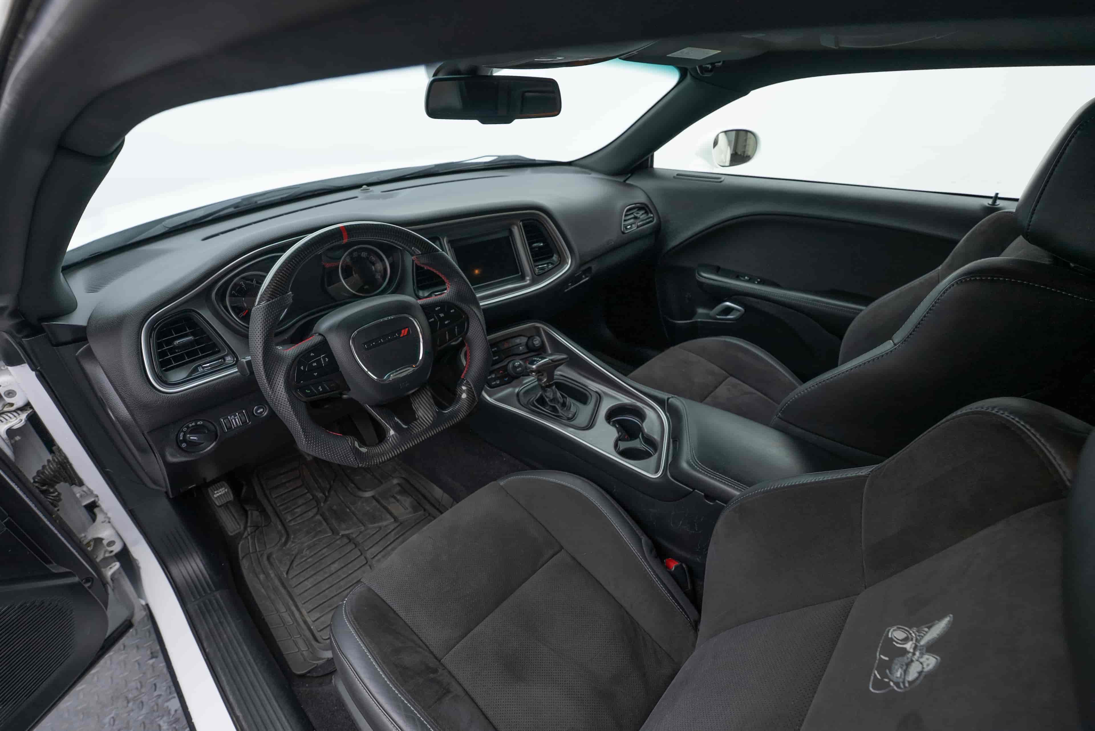 DODGE Challenger - 10