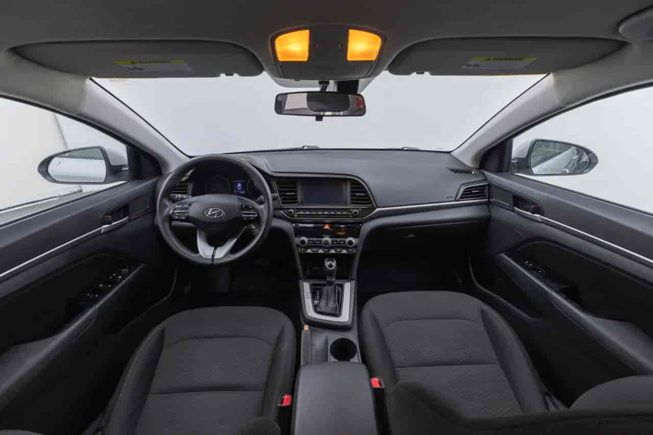 HYUNDAI Elantra - 8