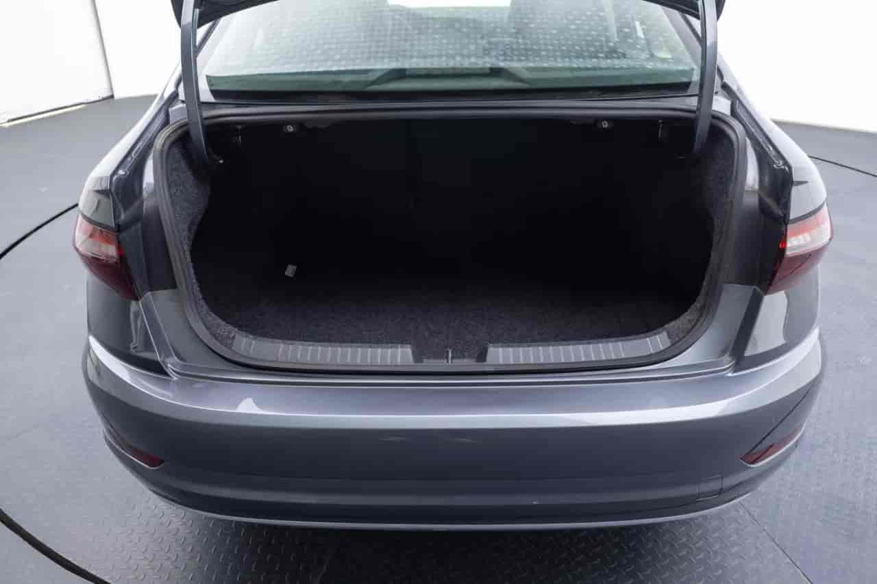 VOLKSWAGEN Jetta - 7