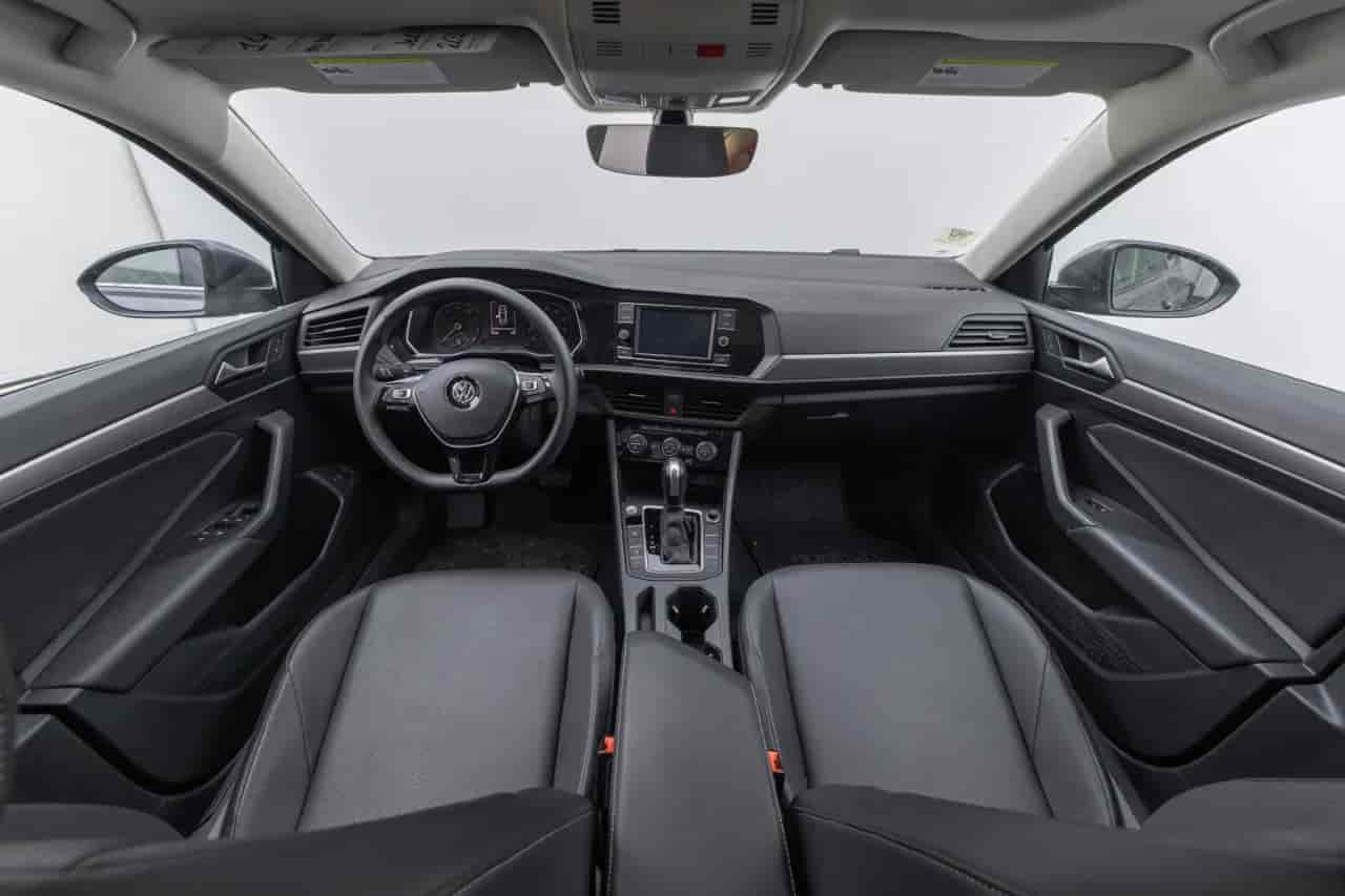 VOLKSWAGEN Jetta - 9