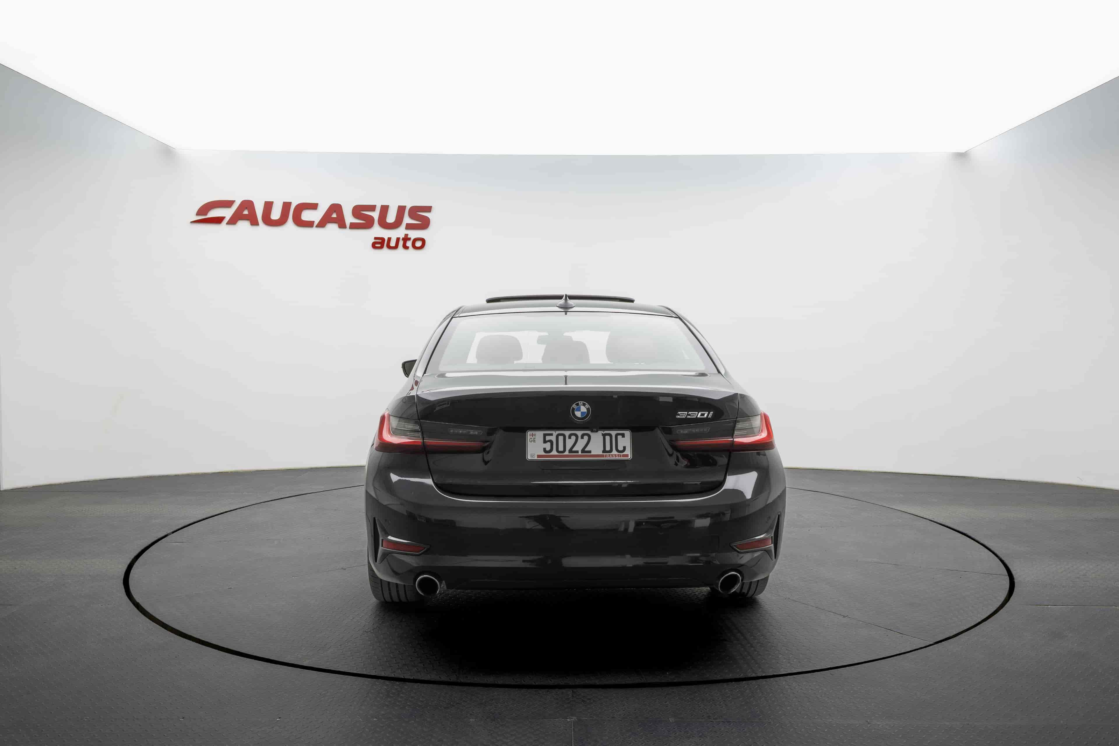 BMW 330i - 5