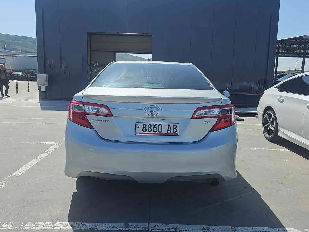 TOYOTA Camry - 5