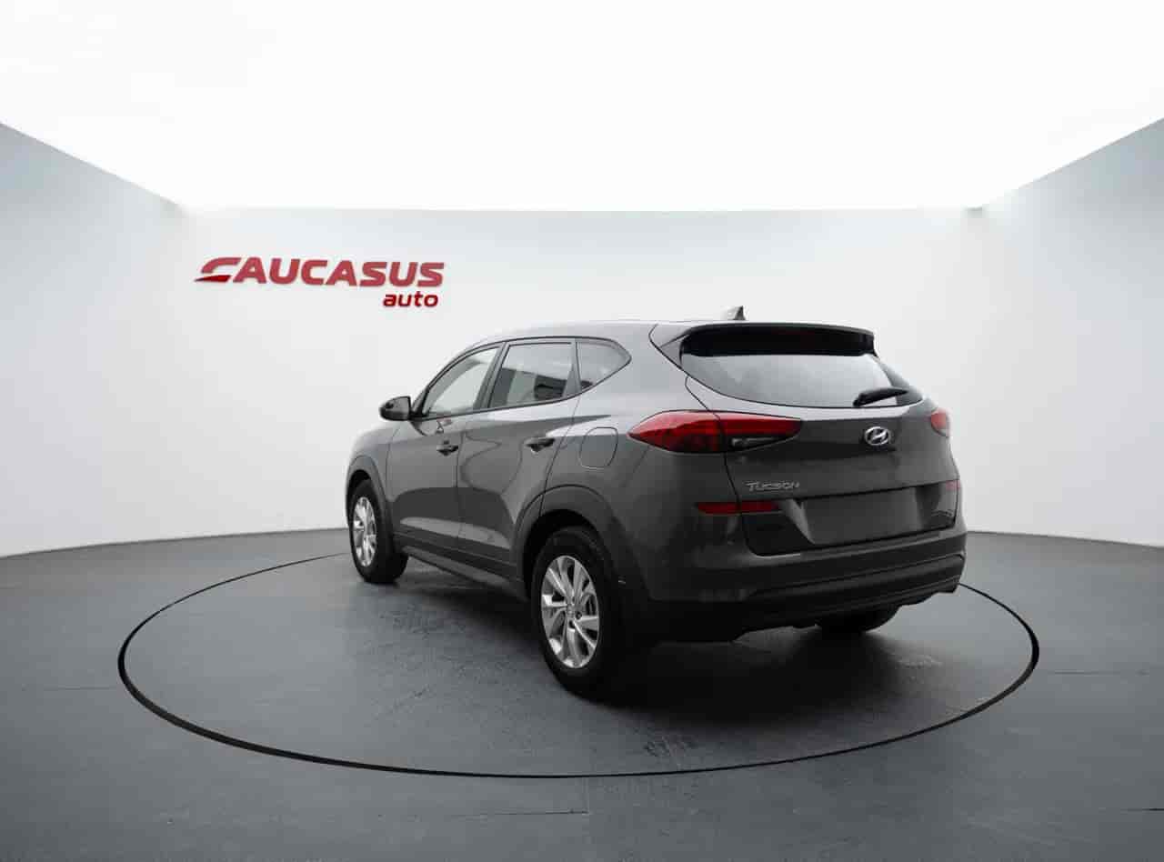HYUNDAI Tucson - 6