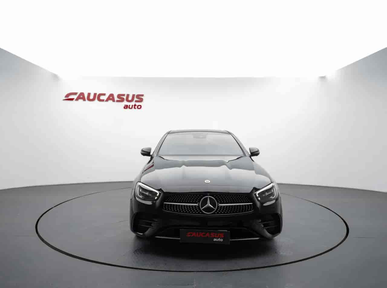 MERCEDES-BENZ E-Class - 2