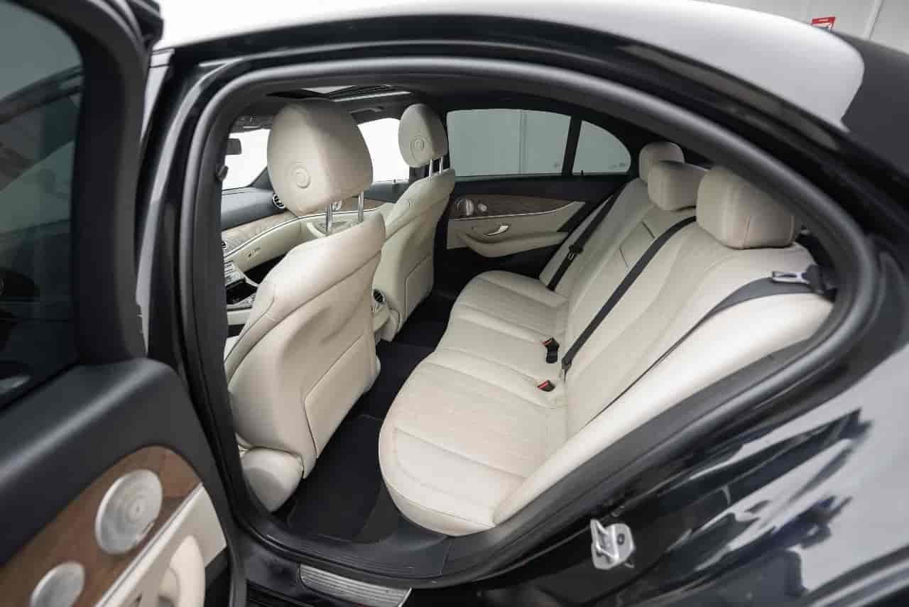 MERCEDES-BENZ E-Class - 8