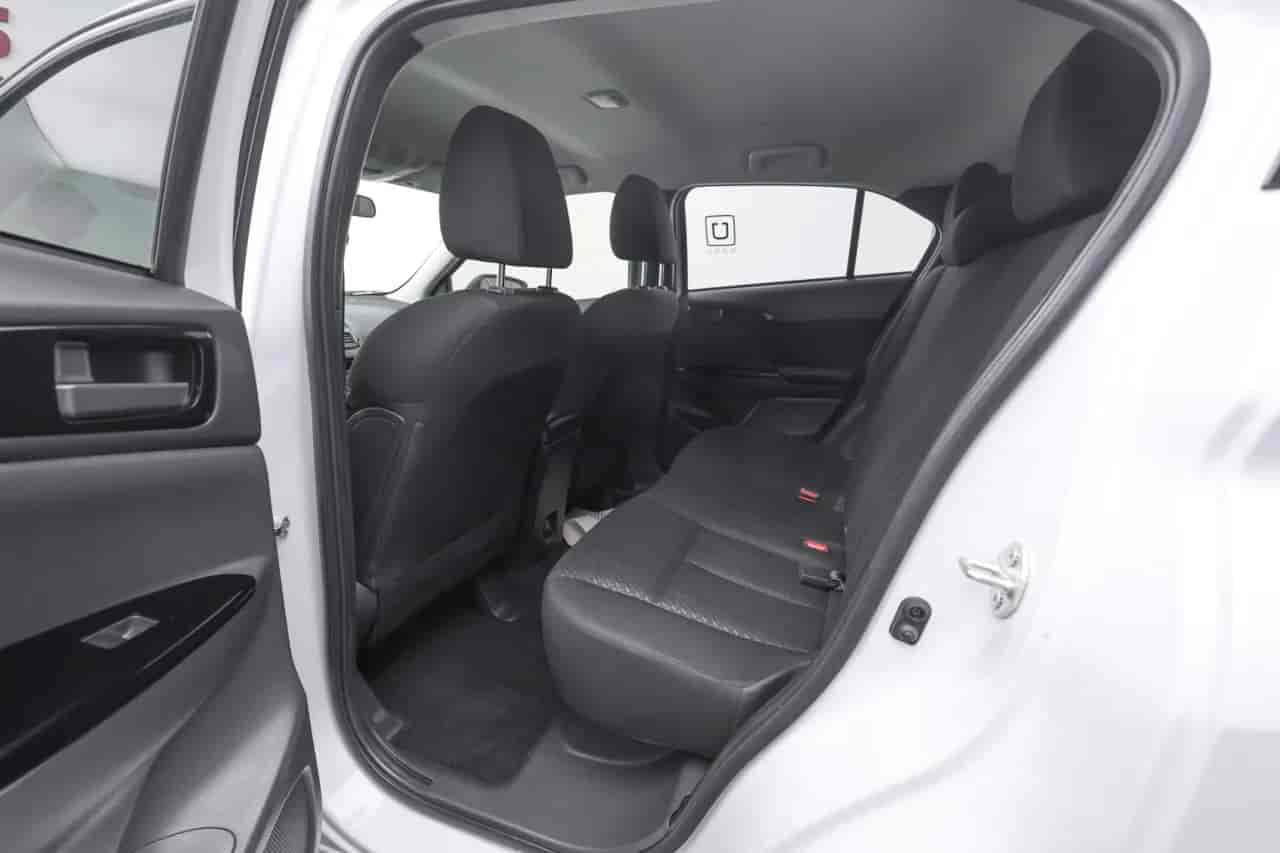 MITSUBISHI Eclipse Cross - 8