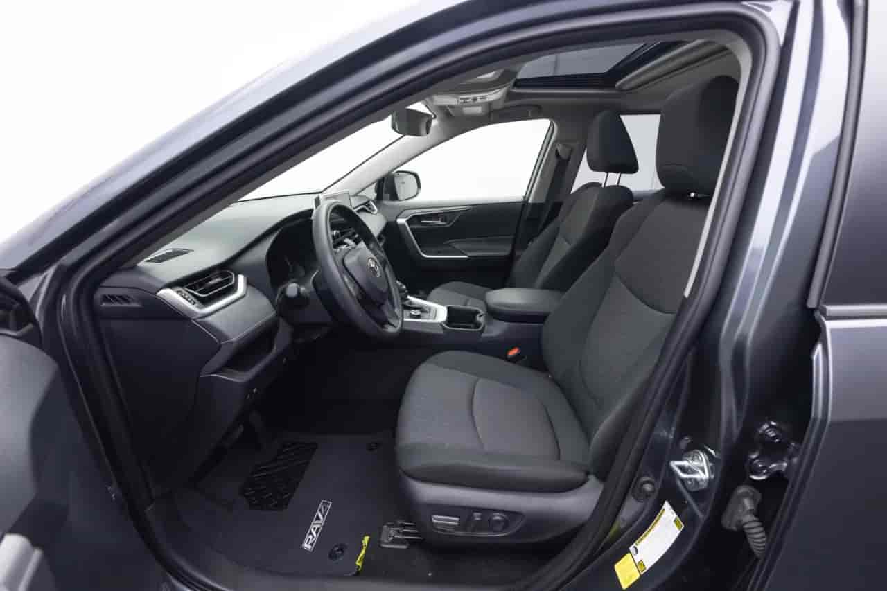 TOYOTA RAV4 - 10