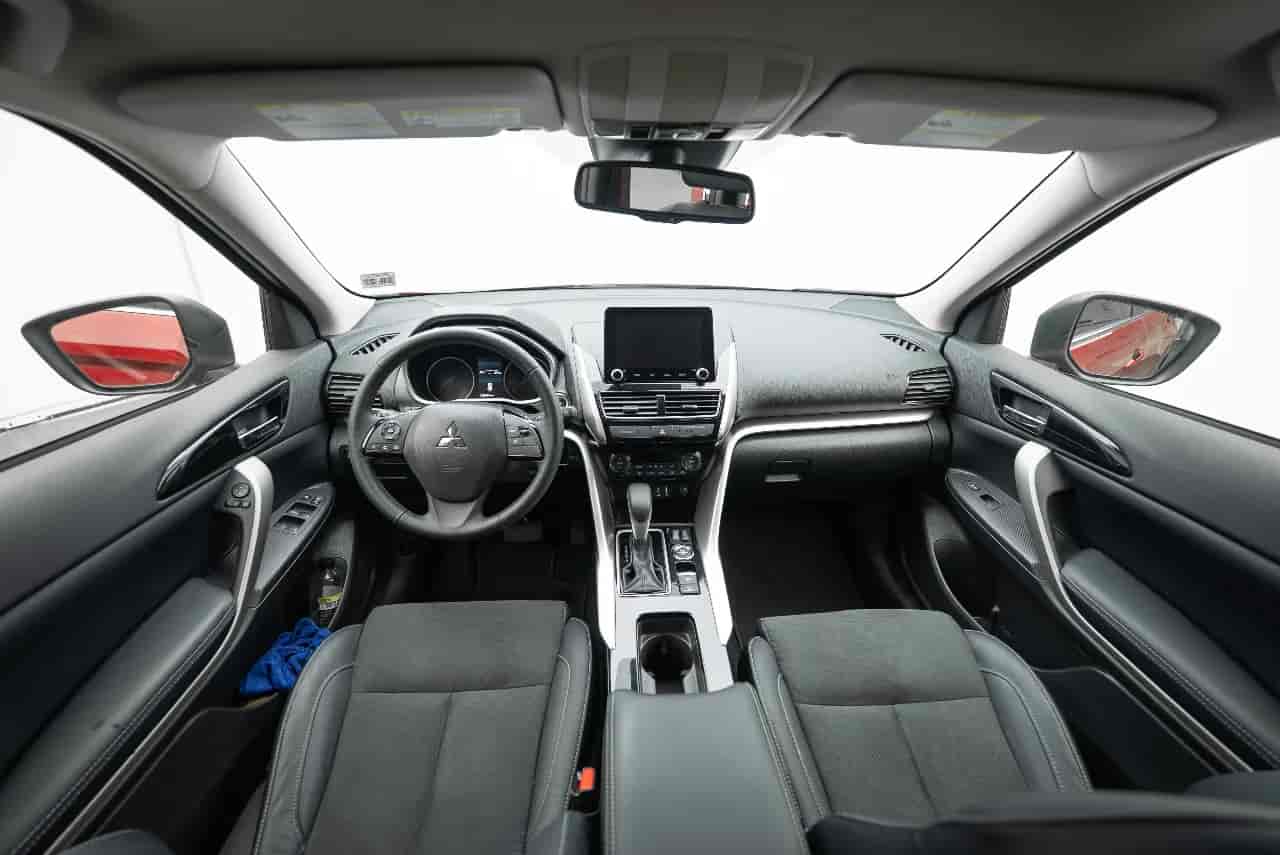 MITSUBISHI Eclipse Cross - 9