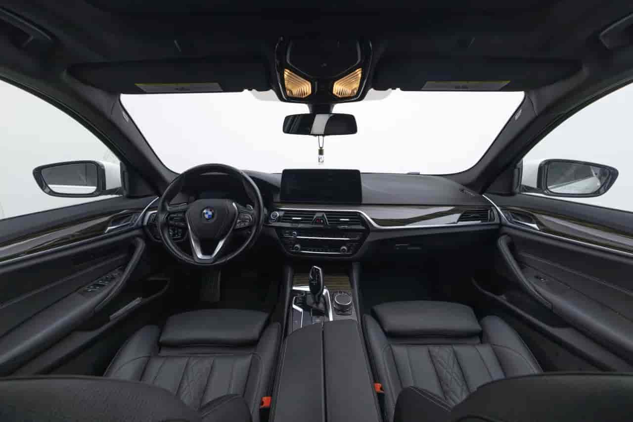 BMW 530i - 9
